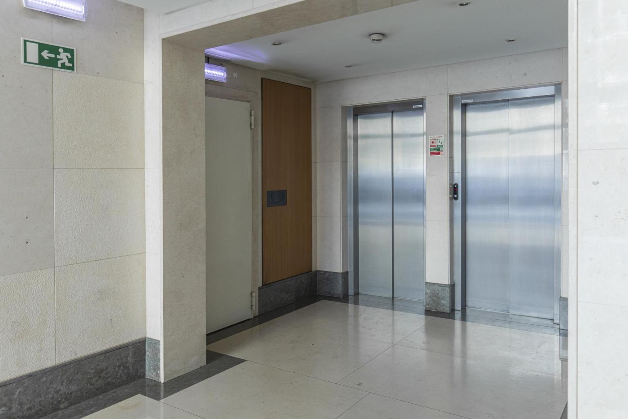 2 Bedroom Large By Innkeeper Apartment Lissabon
